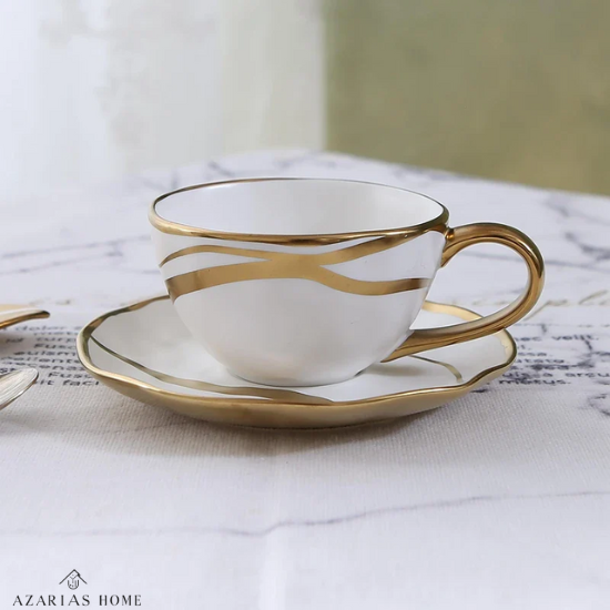 Conjunto Xícara de Chá Dubai em Porcelana Vitrificada com Alça e Borda Dourada – 50ml