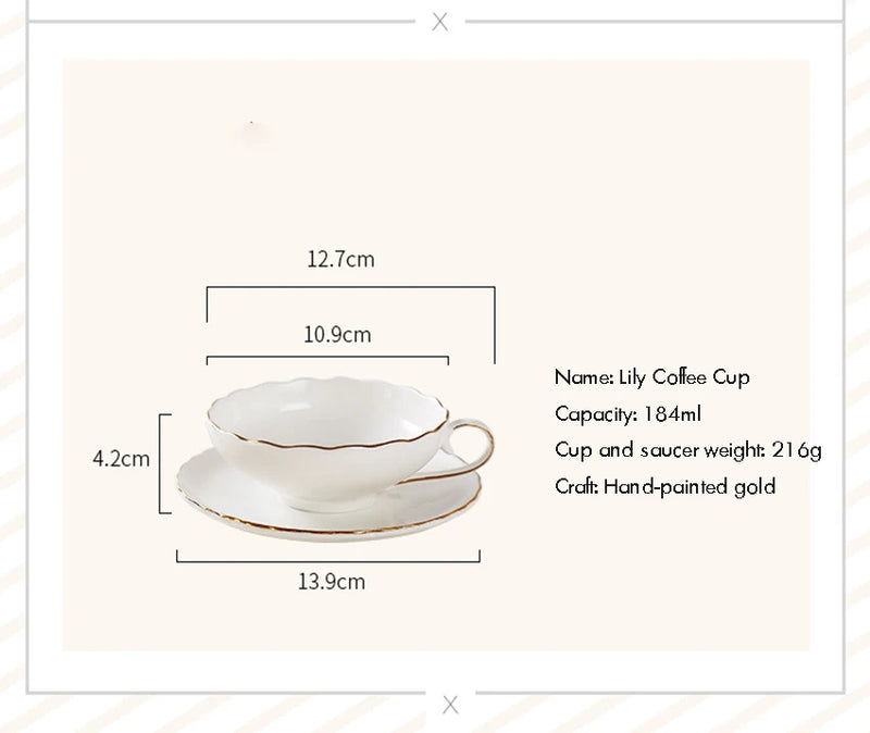 Xícara e Pires de Chá em Porcelana Óssea com Detalhes Dourados – Coleção Maldivas