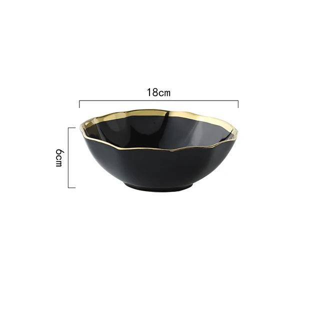 Conjunto de Louças em Cerâmica Preta e Branca com Borda Dourada – Elegância Atemporal com Design Esculpido