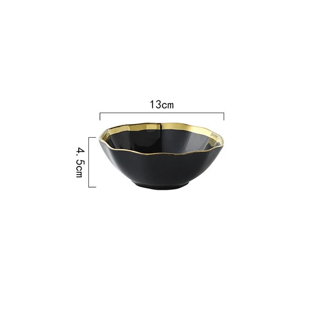Conjunto de Louças em Cerâmica Preta e Branca com Borda Dourada – Elegância Atemporal com Design Esculpido