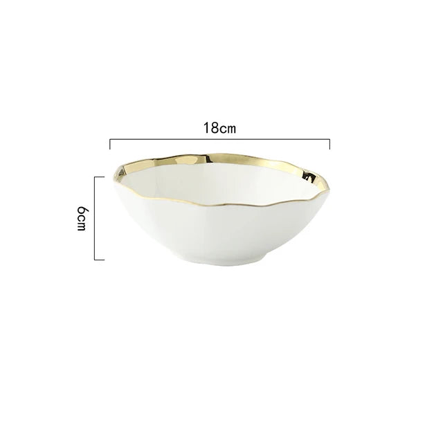 Conjunto de Louças em Cerâmica Preta e Branca com Borda Dourada – Elegância Atemporal com Design Esculpido