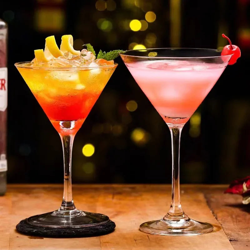 Taça de Martini em Vidro – Design Clássico Triangular para Coquetéis e Bar em Casa
