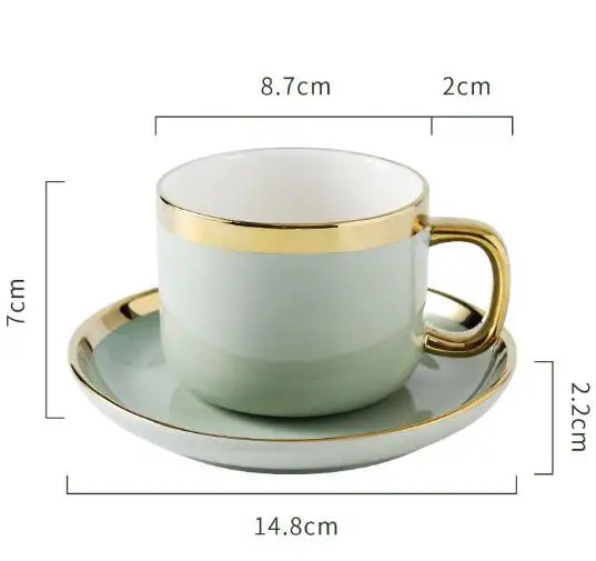 Caneca com  conjunto  de Pires em Cerâmica e Alça Dourada – Design Contemporâneo