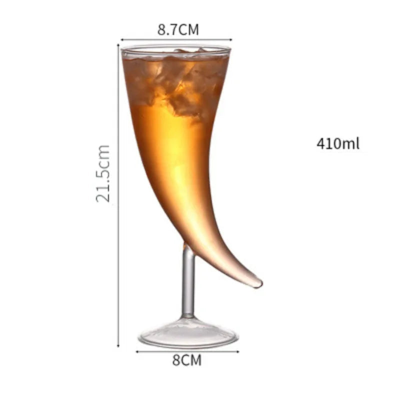 Taça de Vidro Escultural em Formato de Chifre – 410ml para Drinks Criativos e Apresentações Impactantes