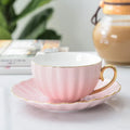 Xícara com Pires em Cerâmica Vitrificada – Cores Pastel com Alça Dourada e Design Texturizado