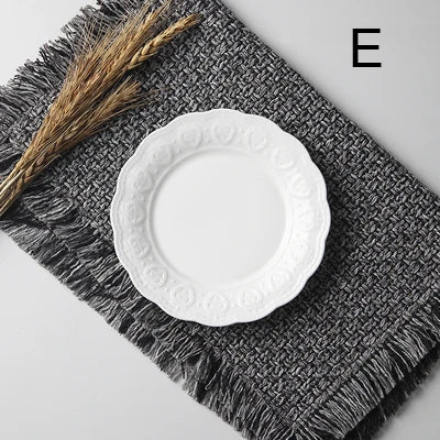 Pratos de Cerâmica com Textura Artesanal – Bordas Irregulares para Mesa Posta Natural e Elegante