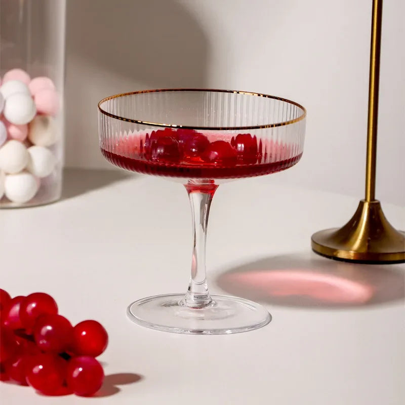 Taça Coupe de Vidro com Acabamento Canelado – Para Coquetéis, Sobremesas e Drinks Elegantes