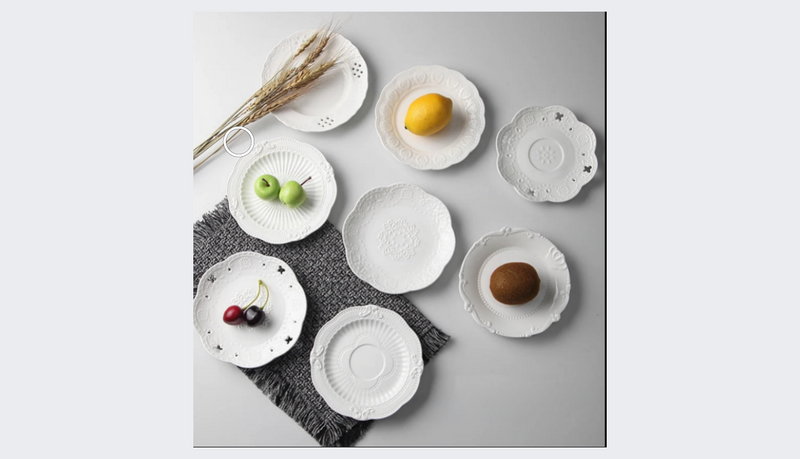 Pratos de Cerâmica com Textura Artesanal – Bordas Irregulares para Mesa Posta Natural e Elegante